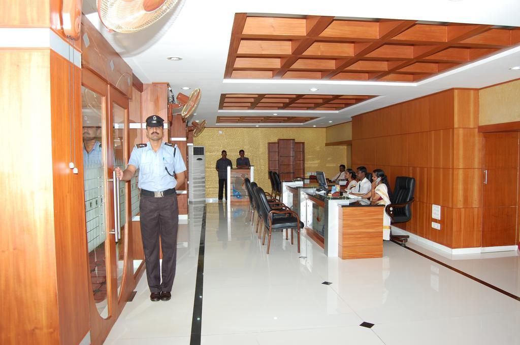 Hotel Kpm Regency Palakkad Exterior foto